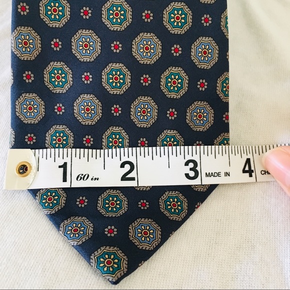 Hathaway unique print Blue and Red Silk Tie Navy - Picture 3 of 6